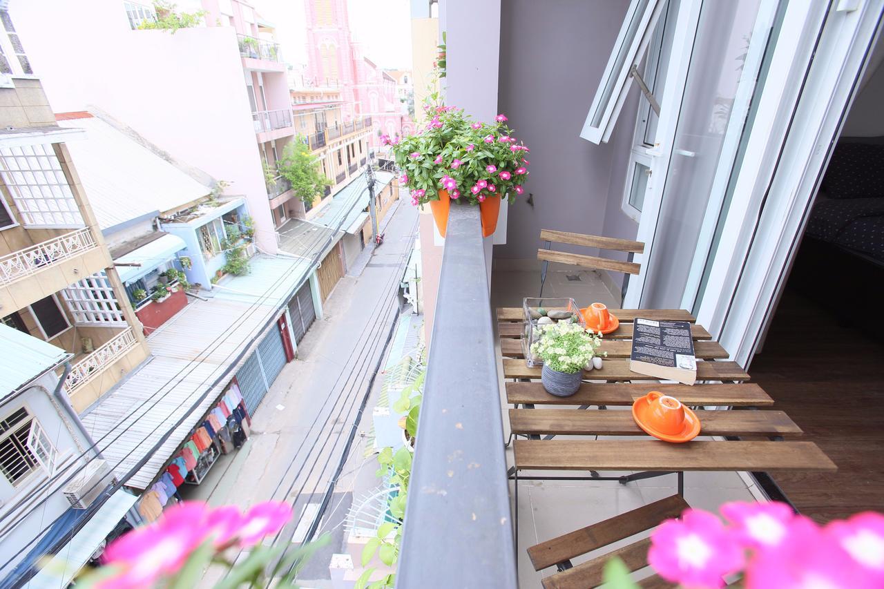 The Nguyens Cafe - Pink Church View Ho Chi Minh City Exterior photo