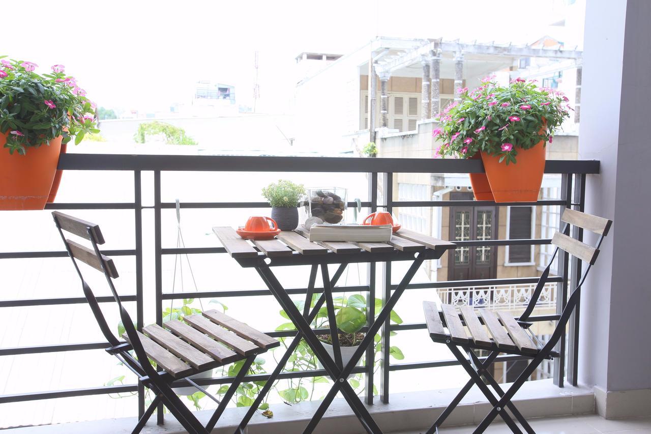 The Nguyens Cafe - Pink Church View Ho Chi Minh City Exterior photo